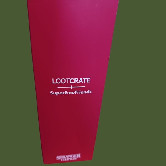 Loot Crate Stranger Things Eleven Vs. Demogorgon Vinyl Diorama Set - Picture 8 of 10